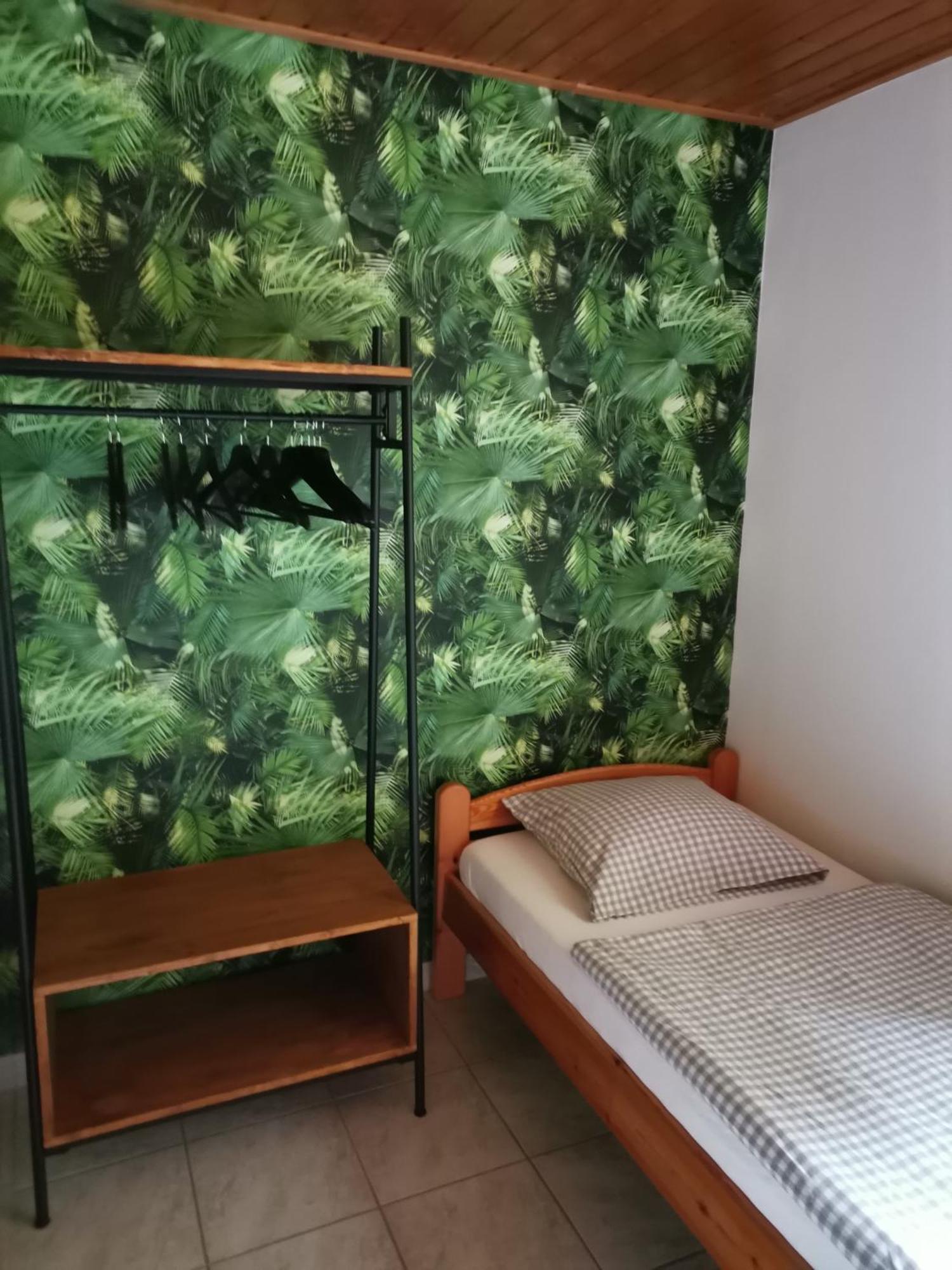 Haus Am Wald Appartement Steindorf am Ossiacher See Kamer foto